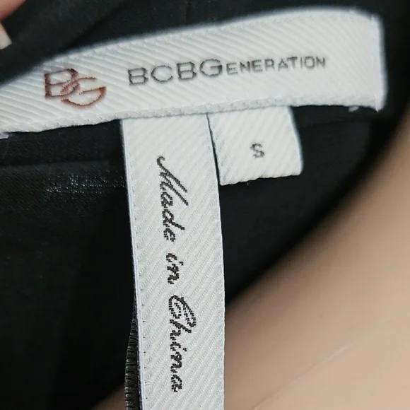 BCBGeneration Black Ribbed Ruched Long Sleeve Sheath Dress - Picture 9 of 11